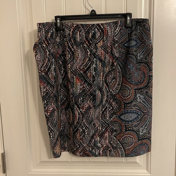 J. Jill Mod Paisley Jacobean Print Ponte Pencil Skirt women’s size 1X - Picture 5 of 7
